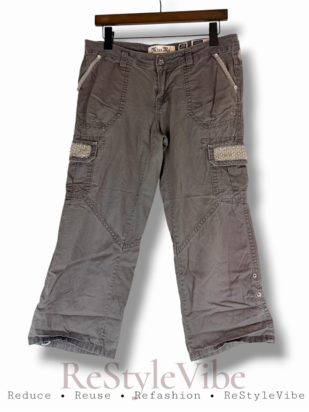 MISS ME Women’s Size 28 Pants Capri Crop Cargo Style Bling Gray Embellished